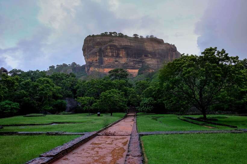 From Colombo: All Inclusive Sigiriya, Dambulla &Village Tour - Quick hits