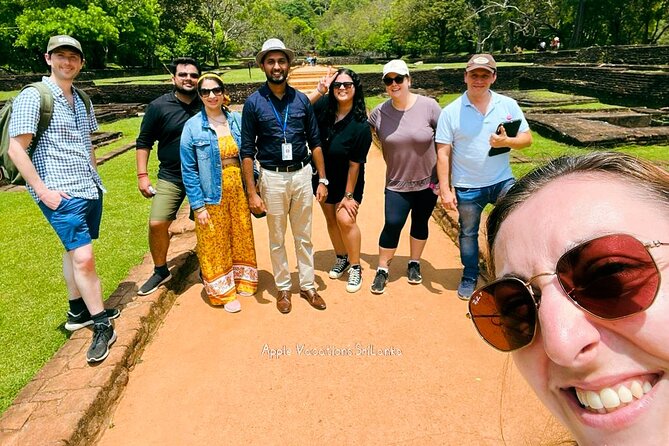 From Colombo: Sigiriya and Dambulla Day Trip and Safari - Cafe Amakie coffee stop, then straight into Dambulla