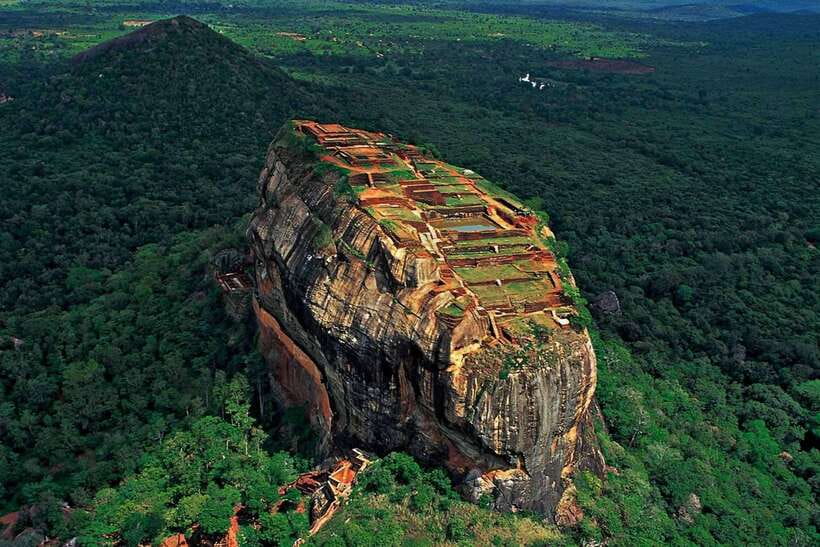 From Colombo: Sigiriya & Dambulla Day Tour with Safari - A Road Trip North That Starts at 5:30 AM