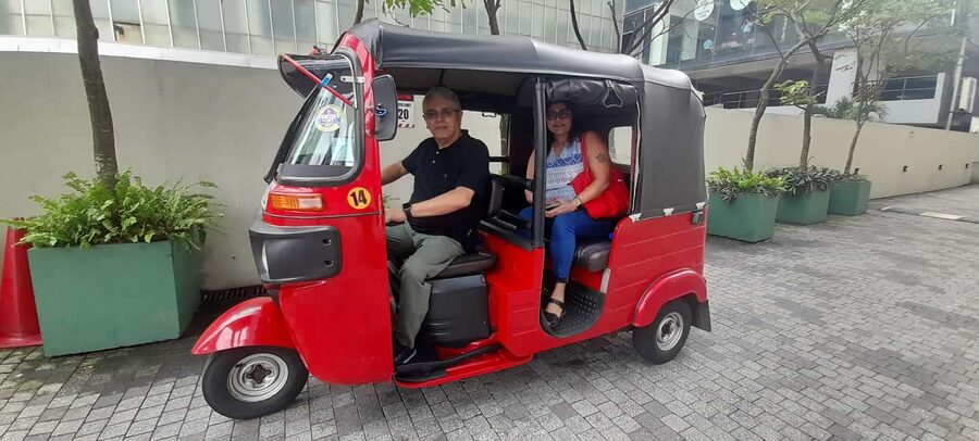 From Negombo: Colombo City Tour by Tuk Tuk with Hotel Pickup - The included extras that make the tour feel smoother