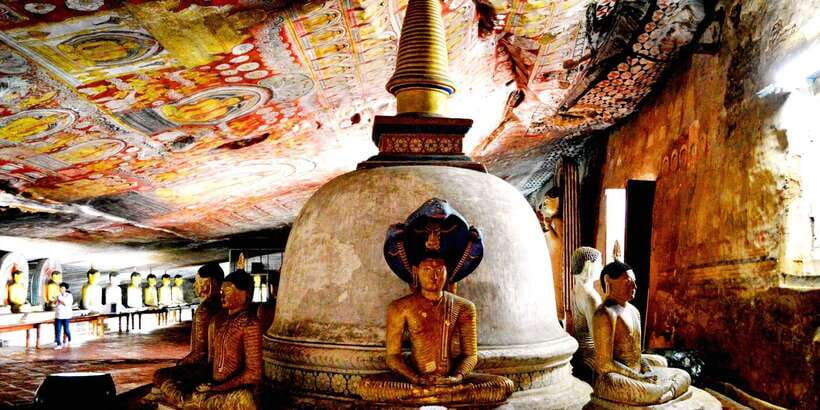 From Negombo: Sigiriya and Dambulla Day Trip and Safari - Where you might spot craftsmen, batik, and silk along the way