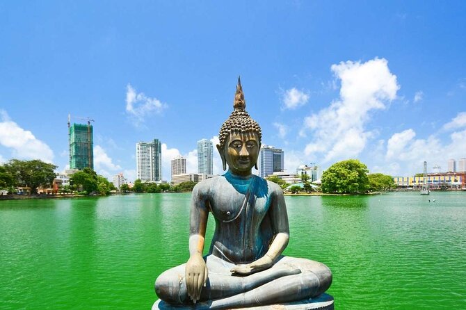 Half Day City Tour of Colombo - National Museum time and Galle Face Green coastal views