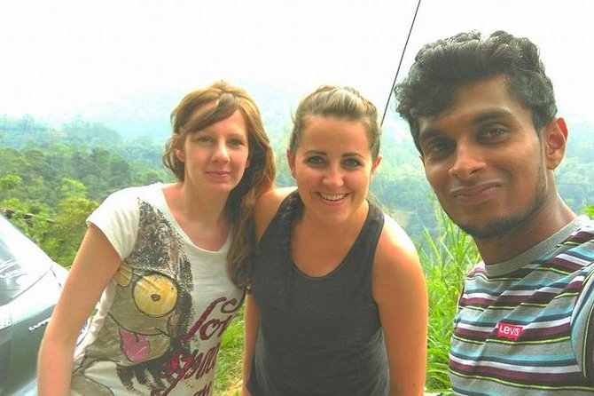 Most Popular Round Tour in Sri Lanka - Day 5: Ella Rock and the Nanuoya to Ella train ride