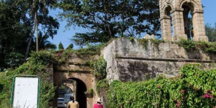 Negombo: Fishing Village Highlights Private Tour by Tuk Tuk - Sri Singama Kali Amman Kovil: Hindu Landmark and Its Visual Story