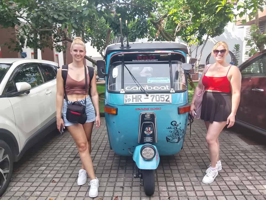 Negombo: Guided City Tour by Tuk Tuk with Hotel Pickup - Riding the Dutch Canal: Colonial Waterway Views