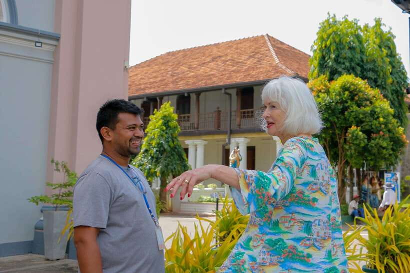 Negombo: private half day city tour with hotel transfers - The fish market and the beach drying walk, strong smells included