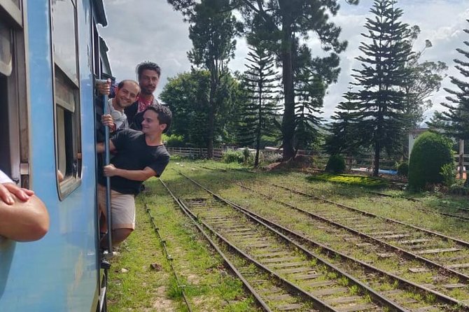 Nuwaraeliya (Nanuoya) to Ella Reserved Train Tickets - Timing: Two Departures and a 2-3 Hour Window That Works