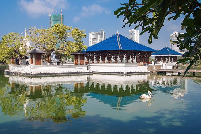 Private Colombo City Tour by Sri Lanka Private Drivers - Gangaramaya Temple, a Beira Lake landmark in practice