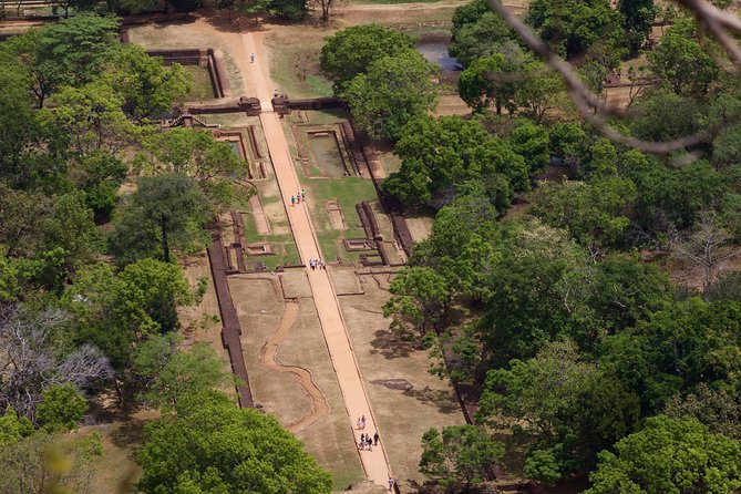 Private Day Tour from Colombo to Sigiriya, Dambulla & Pidurangala - Dambulla Cave Temple: One Hour in a World Heritage Cave Setting