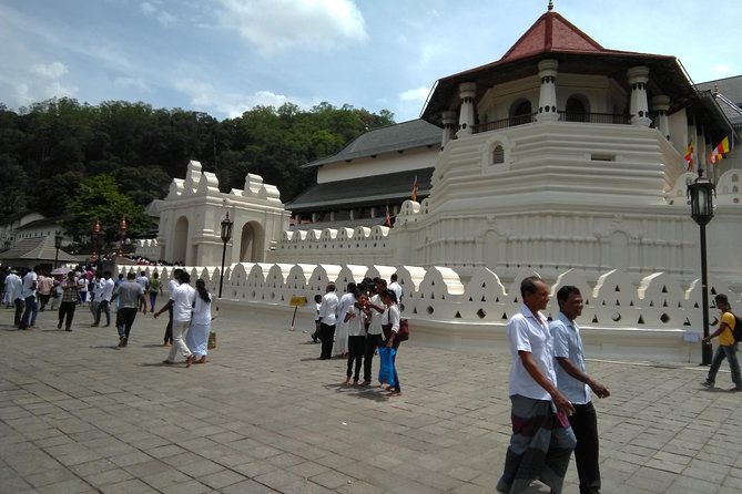 Private Day trip Kandy & pinnawala with your selected attractions - Temple of the Sacred Tooth Relic: UNESCO Kandy’s main emotional stop