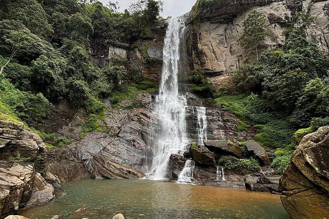 Private Multi Day Sri Lanka Tour with Chauffeur - Kandy Highlights: Tooth Relic, Cultural Show, Lake Stroll, and Viewpoint Views