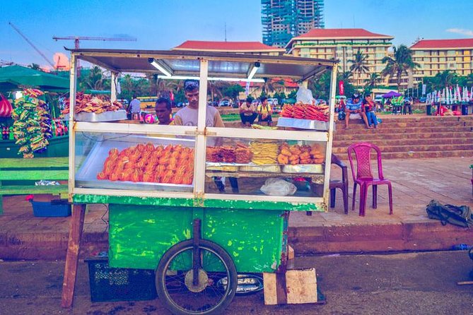 Rustic taste & Cultural tales Food Tour Colombo - The value of having Nim as your guide