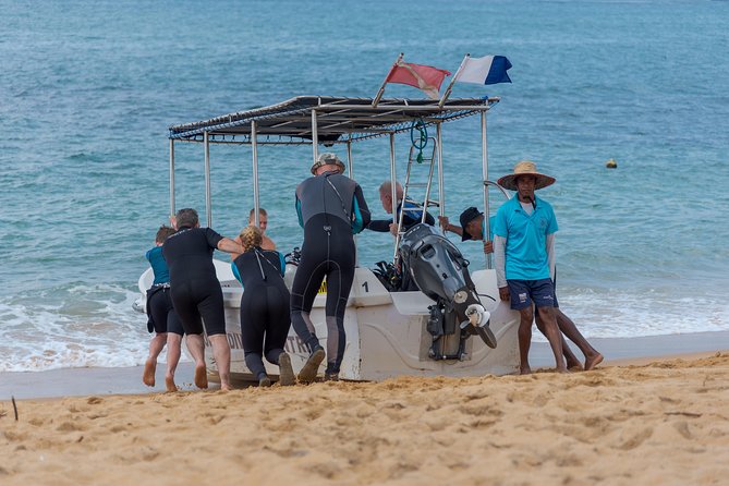 Scuba Diving For Beginners - Safety and instruction style that helps nervous first-timers