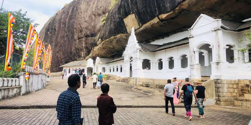 Sigiriya and Dambulla Private Full-Day Tour - What to wear and who this tour is not for