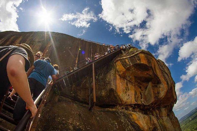 Sigiriya and Dambulla Tour (All Inclusive) - What Kassapa’s Palace Looks Like Up Close