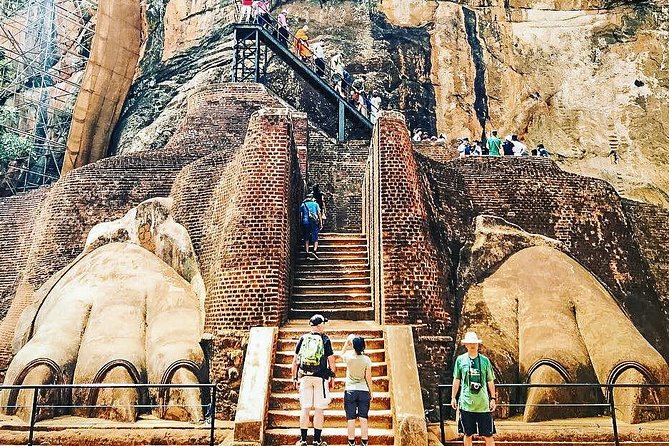 Sigiriya, Polonnaruwa & Dambulla "Trilogy" Day Tour from Colombo - What this Sigiriya, Polonnaruwa, and Dambulla day trip feels like