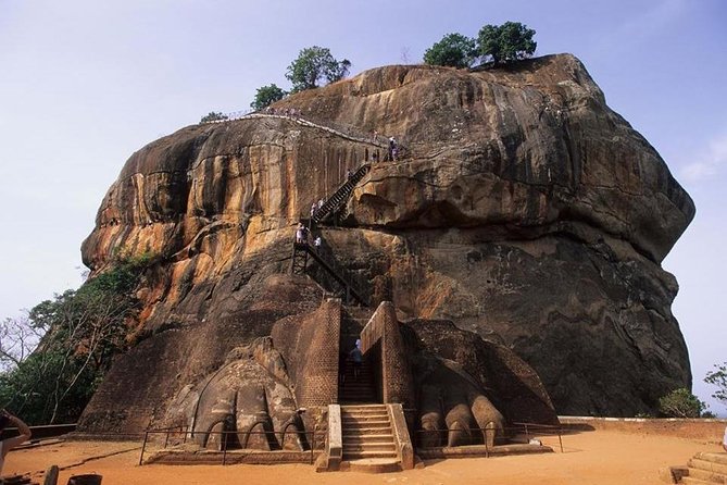 Sigiriya Rock and Dambulla Cave Temples from Negombo (All inclusive day tour) - Guide and Vehicle: Ranjith’s Traffic Skills and Extra Stops