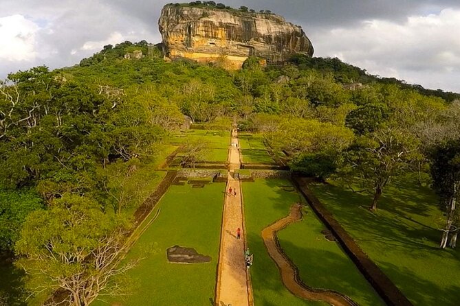 Sigiriya Rock & Cave Temple with Jeep Safari Private Day Trip - Dambulla’s Golden Temple and Cave Temple: Where the Art Hits Hard