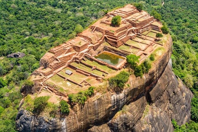 Sri Lanka 7 Days Tour - Why the private-driver format fits Sri Lanka so well