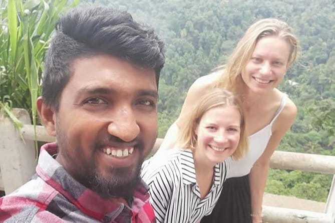 Sri Lanka Driver's and Guide with Luxury Cars - How the Guide Helps You Make It Feel Like Your Trip