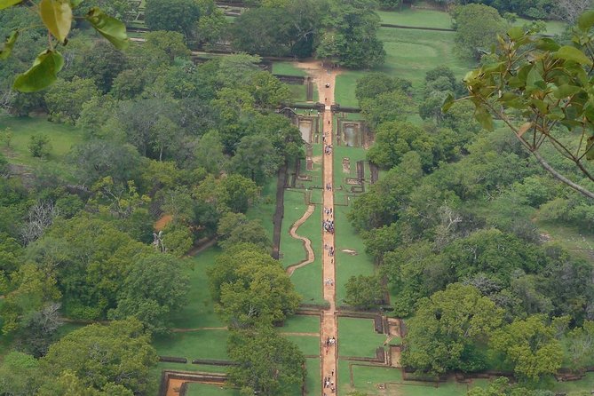 Sri Lanka Tour in 8 Days - Day 2: Sigiriya Rock Fortress, Cave Temples, and a Monastery Stop