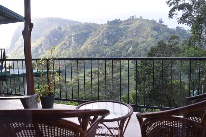 Sri Lanka tours 12-Day wildlife Tour with driver,Car or Van and accommodations - Kandy to Nuwara Eliya: gardens, tea country, and cool-weather pacing